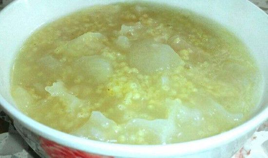 小米雪梨粥的功效