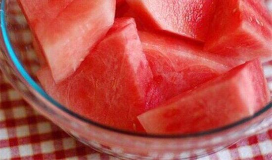 坚果不能和什么一起吃