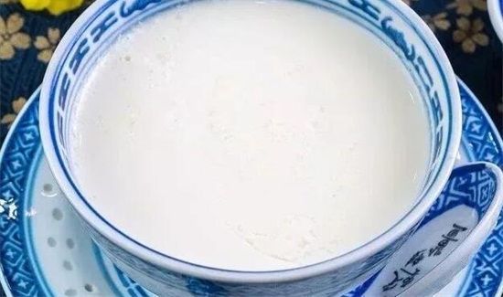 哪些人不宜吃姜撞奶