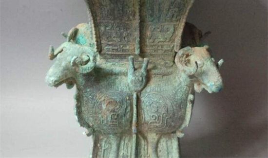 四羊方尊是什么器皿