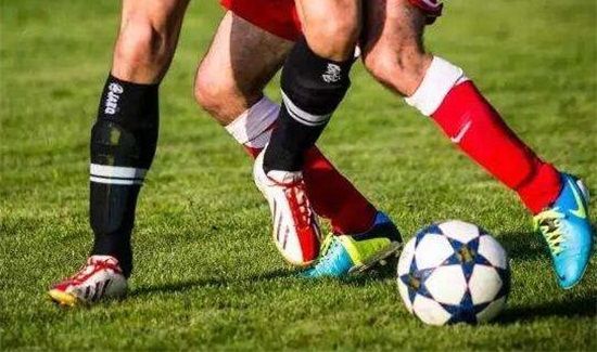 足球踢球技术包括几个环节