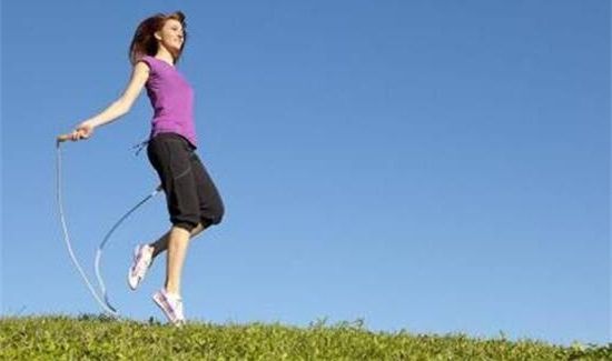 跳绳的正确姿势