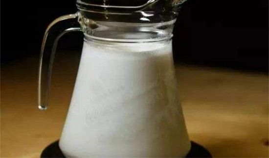 椰子汁发黄是坏了吗