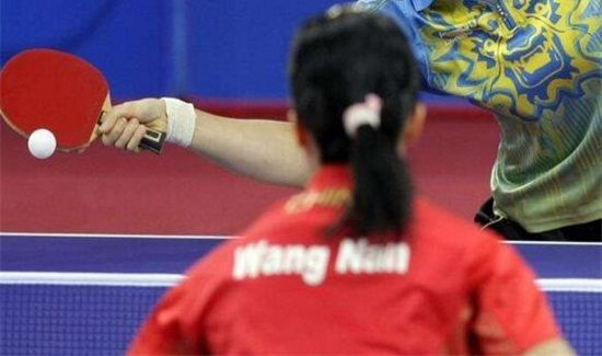 乒乓球握拍姿势