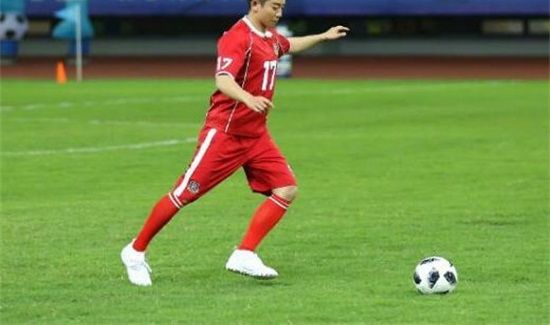 足球踢球有哪些脚法