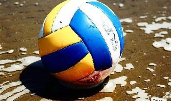 排球击球点在什么位置