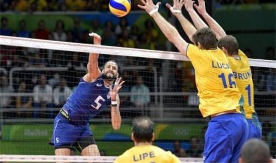 排球用哪个部位发力