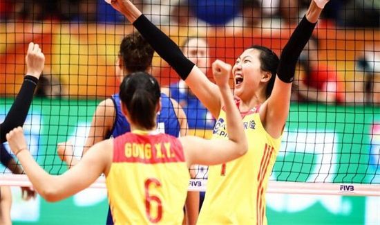 排球得分后连续发球吗