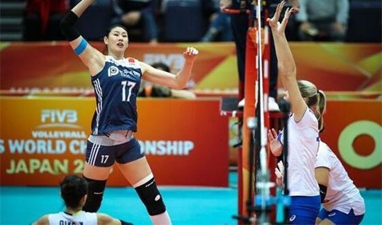 排球得分后为什么要抱一下