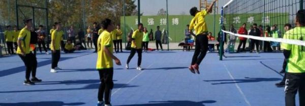 排球得分后为什么要抱一下