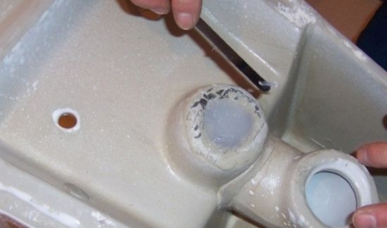 马桶两个孔怎么堵图解