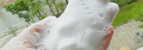 按压式洗面奶如何打开