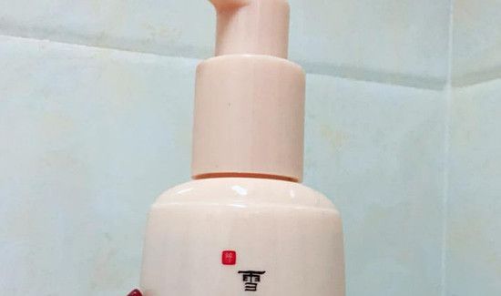 按压式洗面奶如何打开