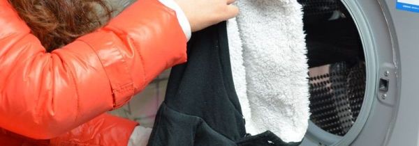 衣服上沾了很多头发茬怎么办