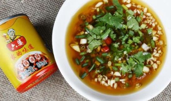 火锅油碟怎么调