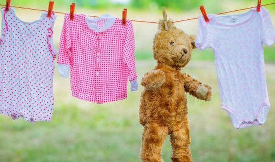 衣服上沾了卫生纸屑怎么办