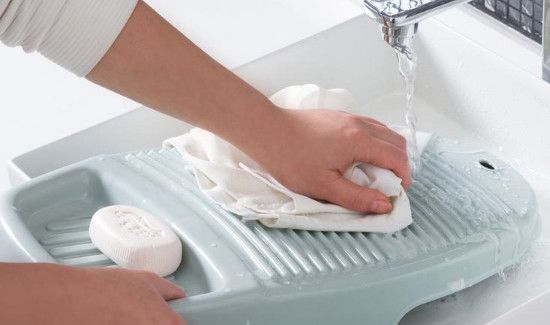 火锅油弄衣服怎么去除