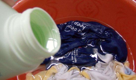 火锅油弄衣服怎么去除