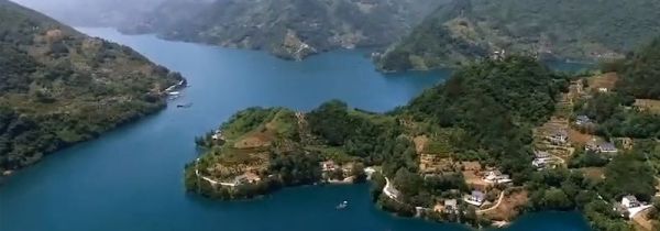 长江三峡指的是哪三峡