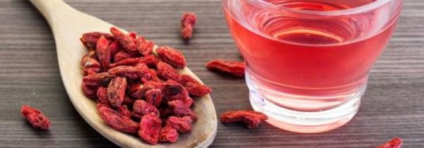 枸杞放了2年变黑能吃吗