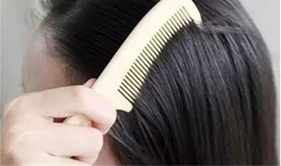 晚上梳头迷信说法