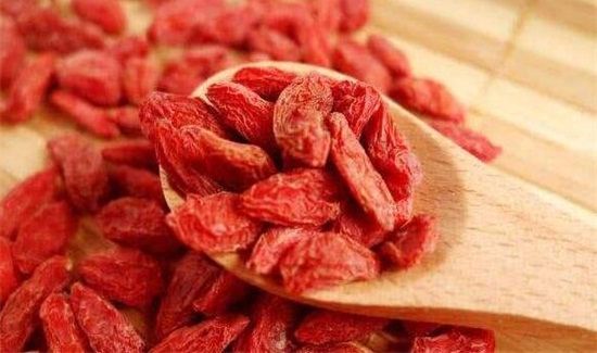 枸杞食用前怎么清洗