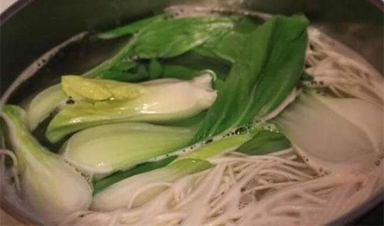 清水煮面条吃了会胖吗