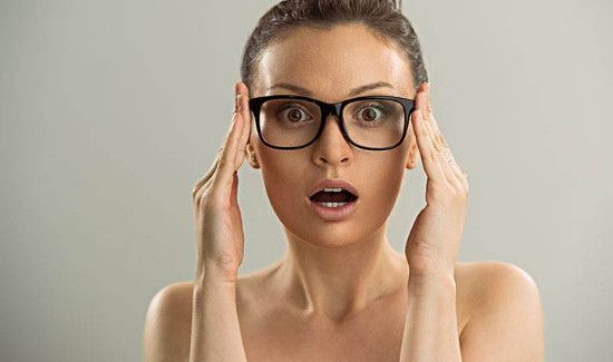 带比自己度数低的眼镜有影响吗