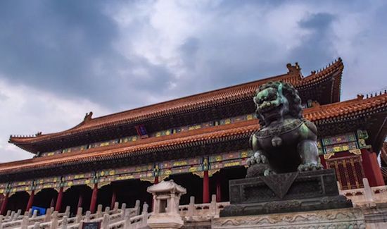 故宫是哪个朝代建的