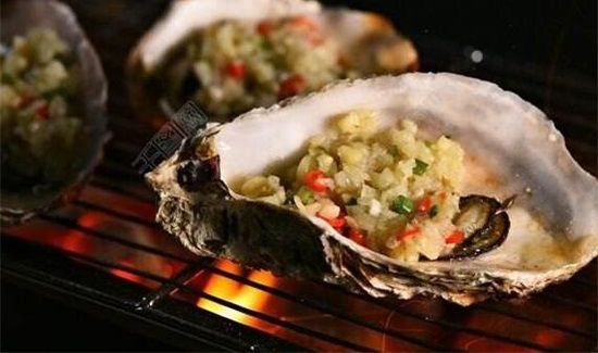 生蚝中间的黑色能吃吗