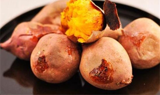 秋柿子不能与什么同吃