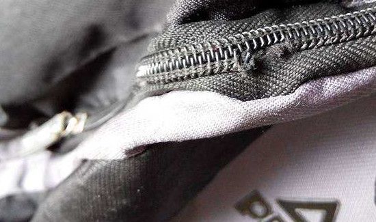 拉链掉了怎么装回去