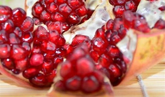 红石榴籽可以直接吃吗