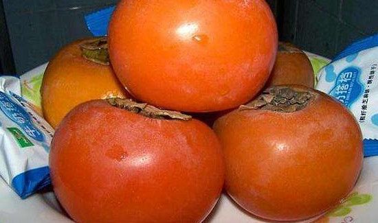 柿子可以和奶一起吃吗