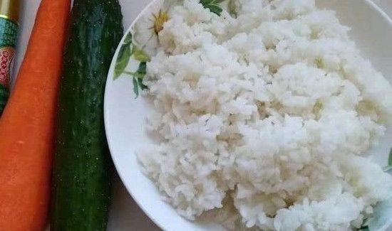 隔夜饭放冰箱第二天能吃吗