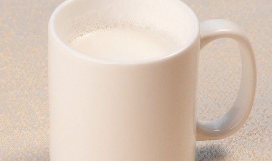 袋装牛奶可以用热水烫吗