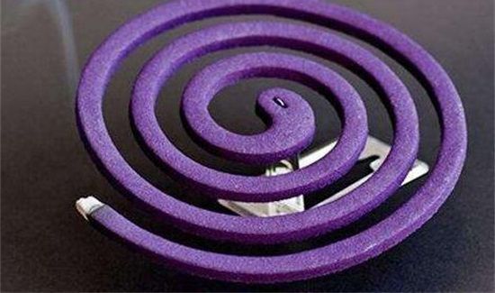 点燃的蚊香应该放在什么地方