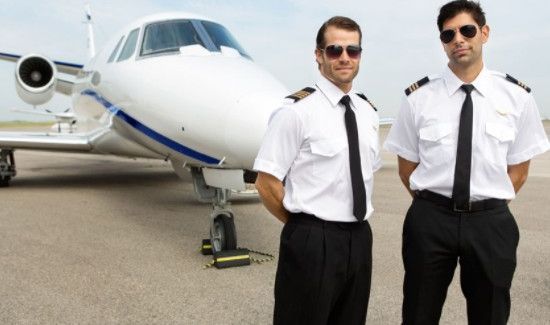 试飞员和飞行员的区别