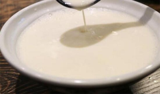 豆浆和牛奶可以混合在一起喝吗