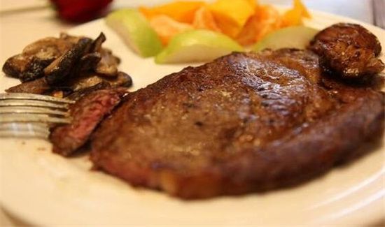 煎牛排需要解冻吗