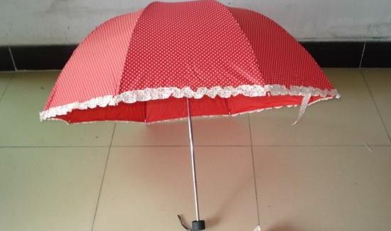 雨伞上面的脏东西怎么清洗