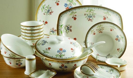 如何挑陶瓷餐具