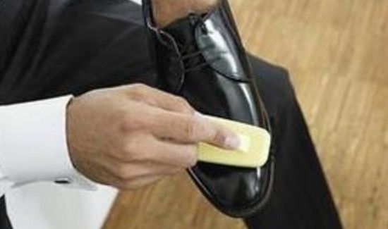 香蕉皮擦鞋有效果吗