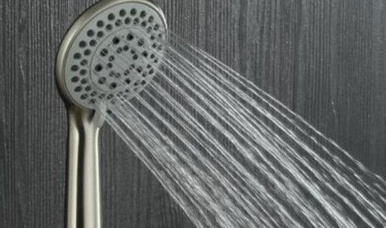 用白醋清洗淋浴喷头