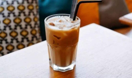 喝咖啡需要吸管吗