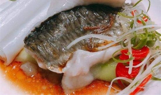 鲫鱼可以和鸡蛋一起吃吗