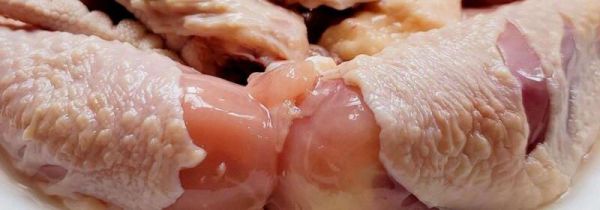 鸡肉放冰箱要不要洗