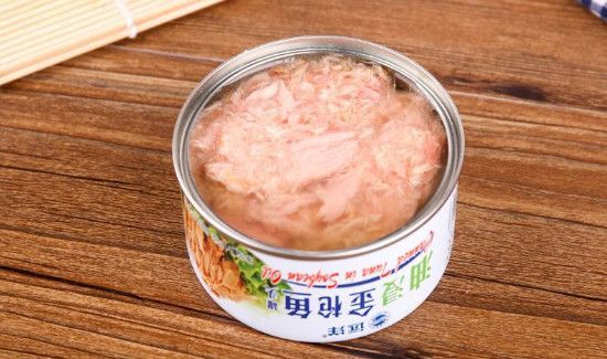 油浸金枪鱼能直接吃吗