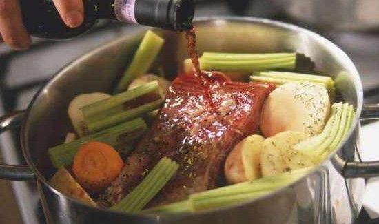 炒菜加啤酒有什么作用