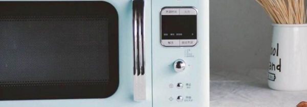 微波炉一热就有异味怎么办